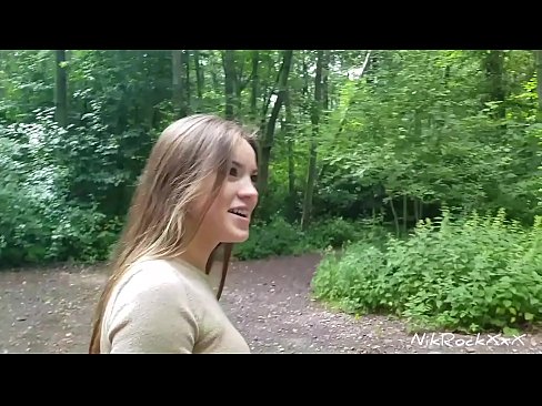 ❤️ Eu sugeri à Evelina que fodêssemos em um lugar público! Ela disse que sim. Então eu a fodi no traseiro e me vim na boca dela. Depois ela se mijou. ❤️❌ Porno real vídeo em nós ❌️